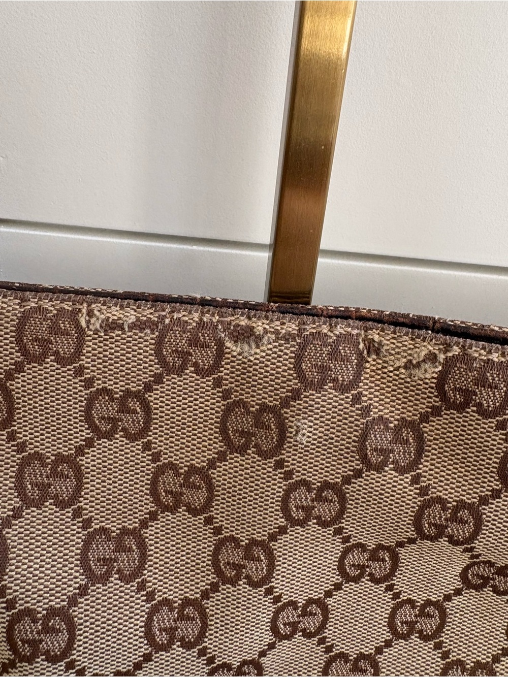 Gucci Brown GG Supreme Canvas Messenger Bag with Dark Brown Trim WORN - Picture 5 of 16